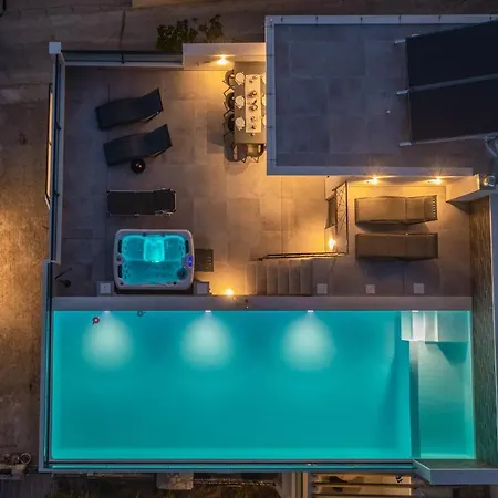 Adriatic Rooftop - Private Heated Pool 别墅 Stanici