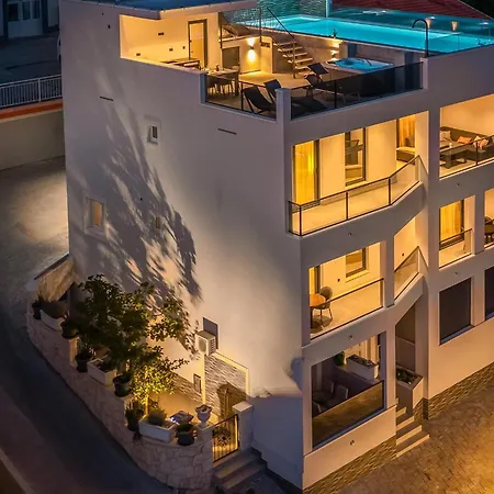 Adriatic Rooftop - Private Heated Pool 别墅
